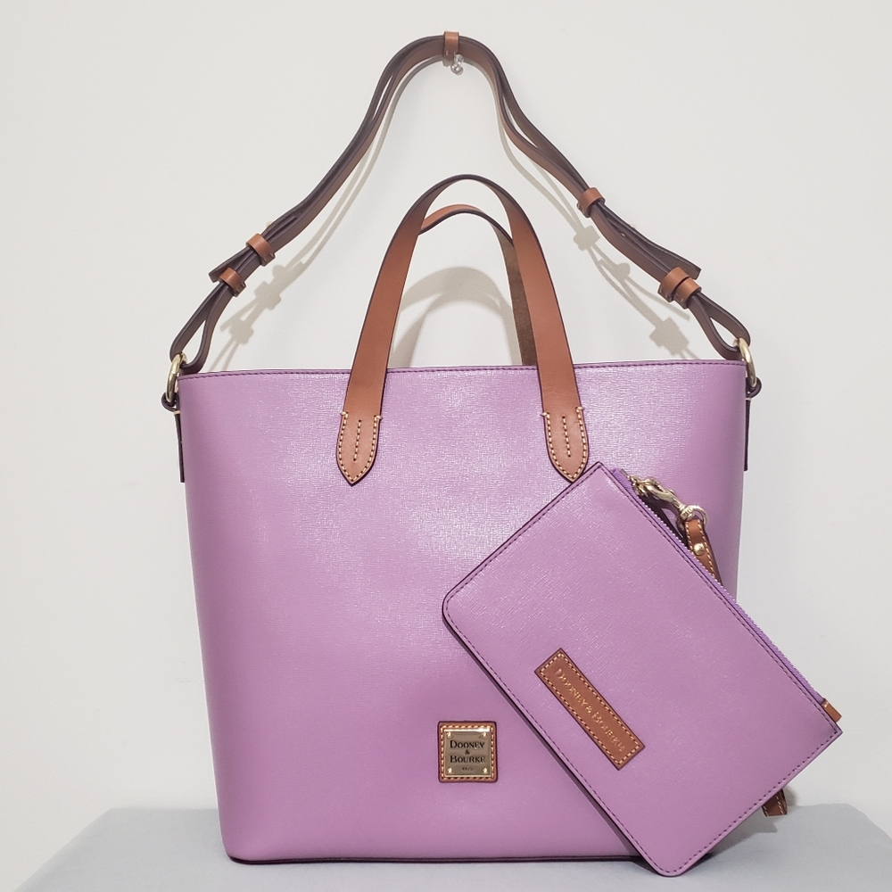 NWT! *SOLD OUT* DOONEY & BOURKE LILLIANA LUNA LIGHT MAUVE SHOULDER BAG